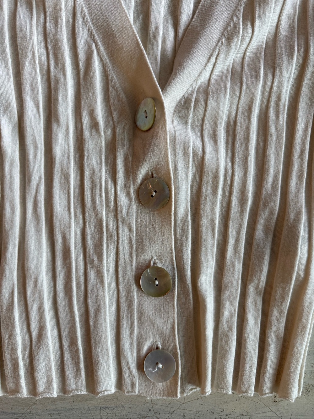 Madewell Cream Ribbed V-Neck Button Cardigan - Picture 3 of 6